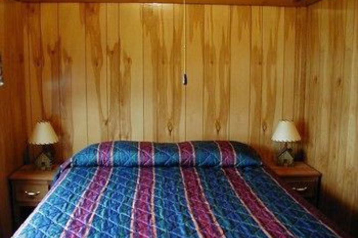 Edgewater Motel