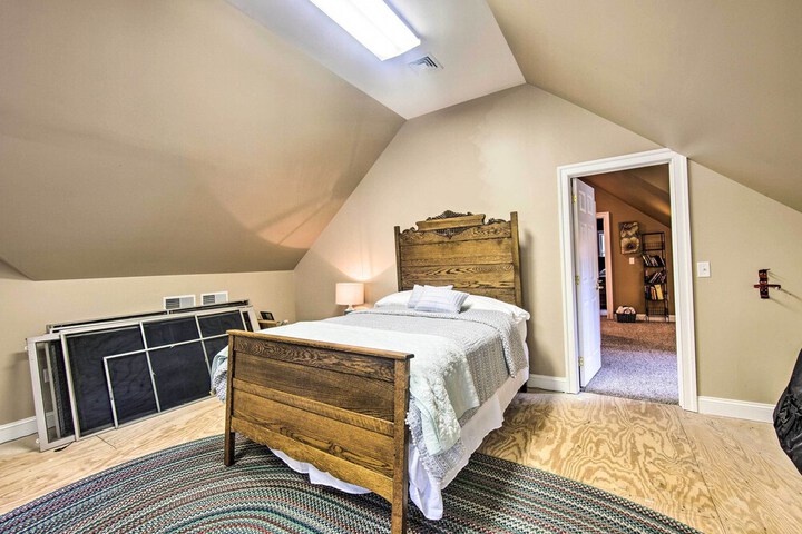 Extravagant Atglen Manor w / Private 60-acre Land!