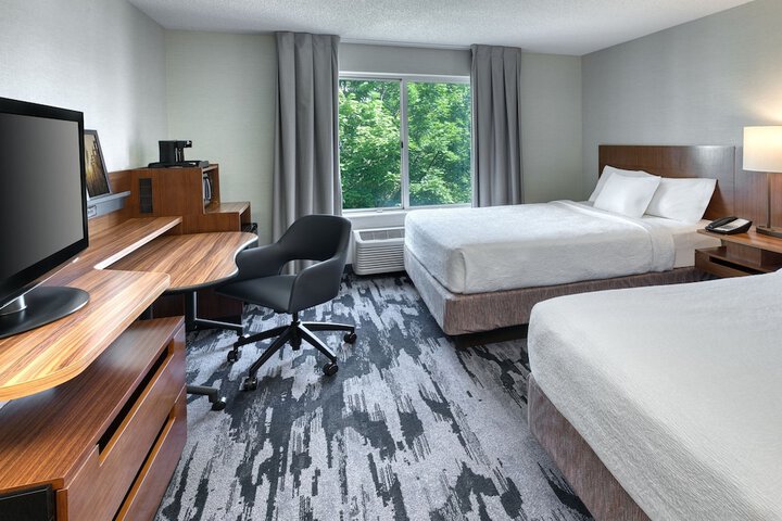 Room 12 of 21