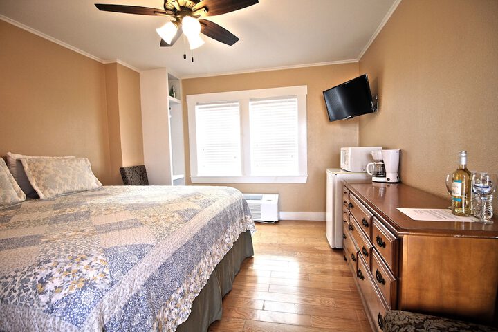 Room 35 of 67