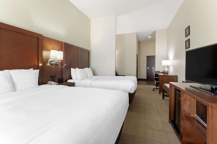 Room 10 of 19