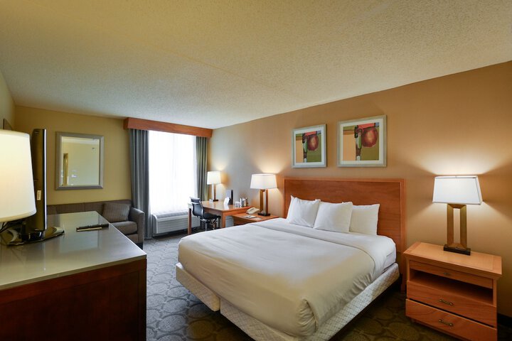 Room 16 of 30