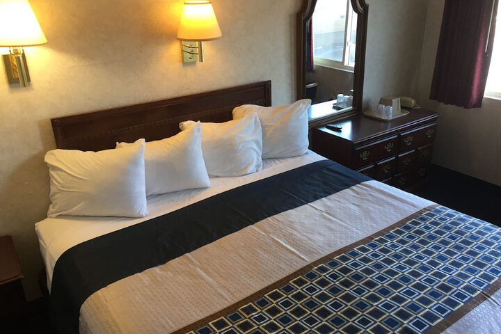 Room 14 of 29