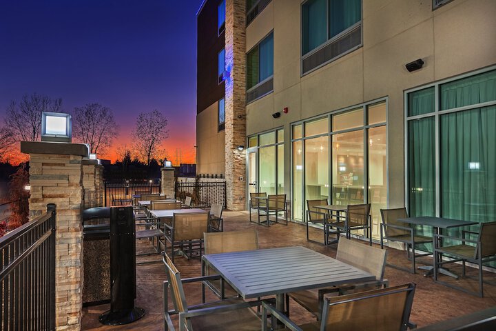 Holiday Inn Express & Suites Tulsa Northeast - Owasso by IHG