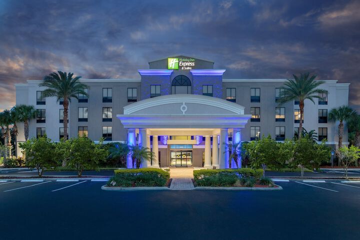 Hotel 2 of 57