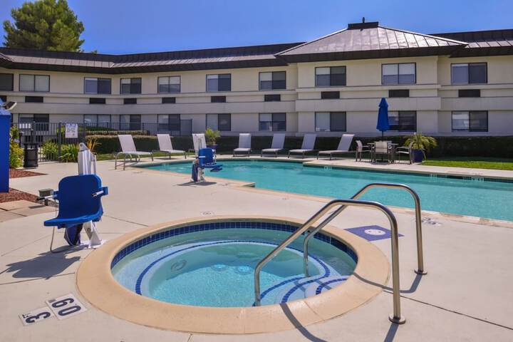 Holiday Inn Express Walnut Creek by IHG