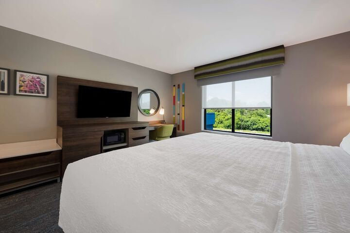 Room 15 of 42