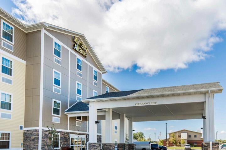 Hotel 2 of 43