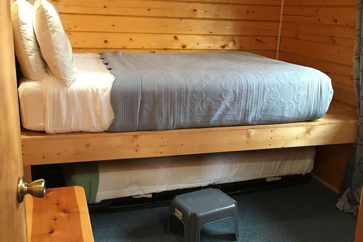 Earthsong Lodge