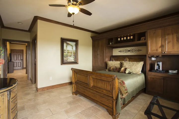 The Vineyard B & B at Lost Creek Ranch