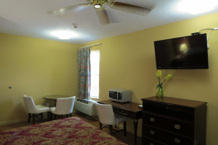First Western Inn Caseyville