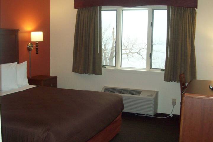 Room 30 of 53