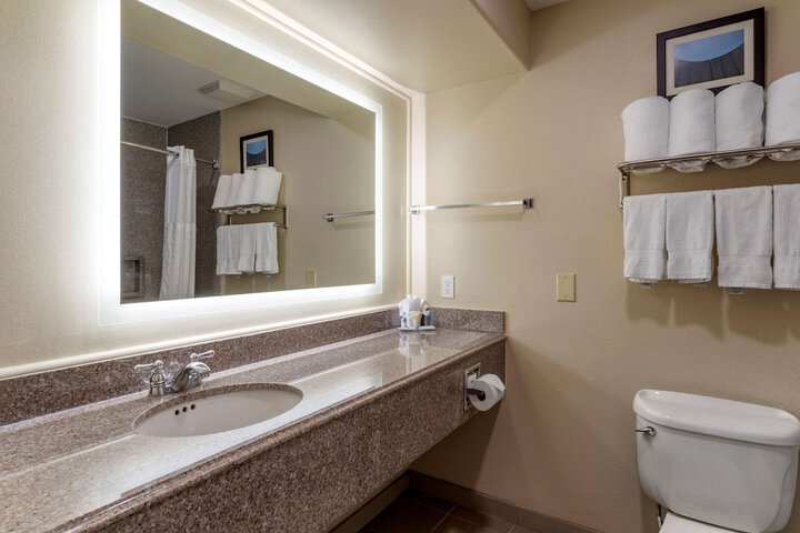 Room 18 of 31