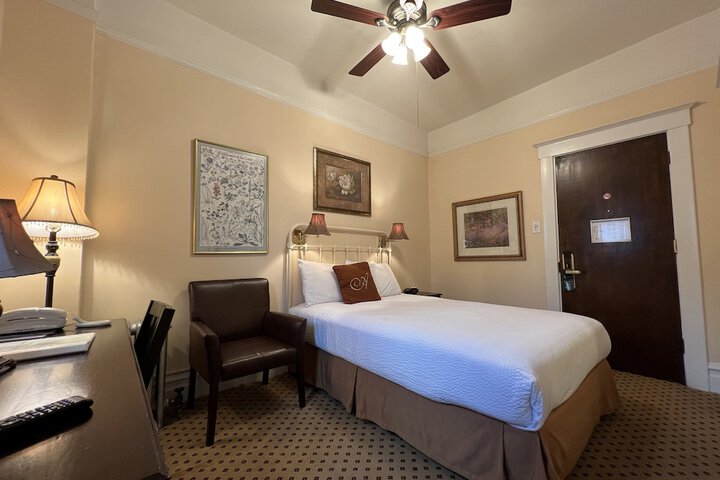 Room 19 of 41