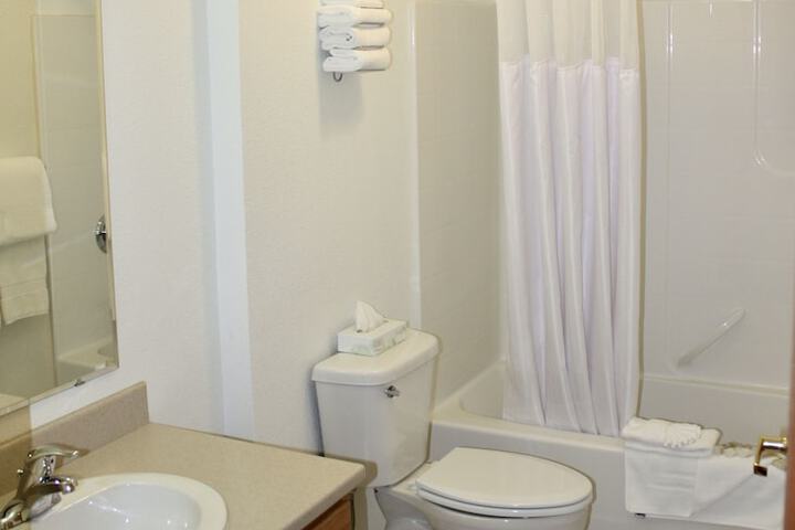 Room 20 of 36