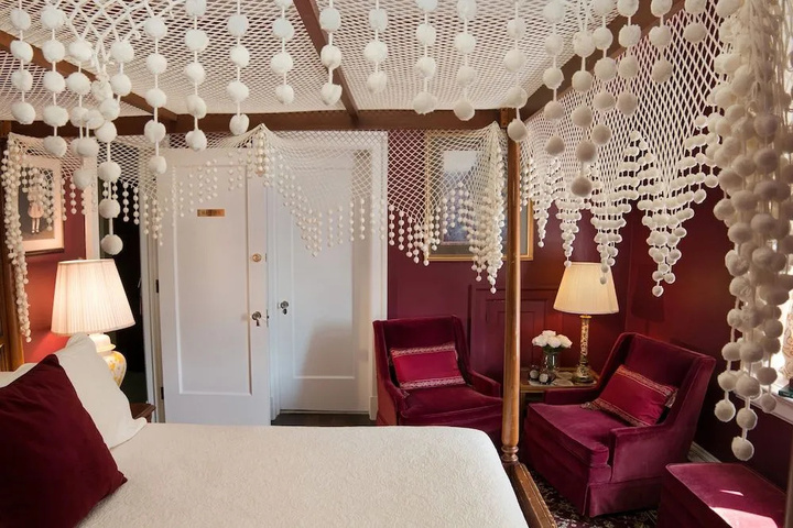 Bischwind Bed and Breakfast of the Poconos