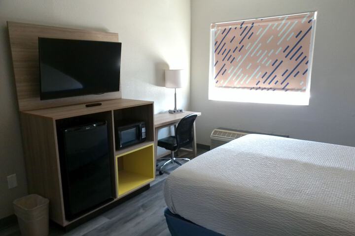 Room 86 of 143