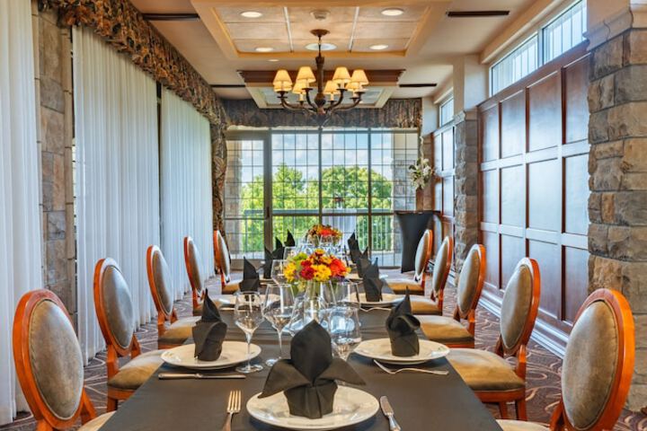 Chateau on the Lake Resort Spa and Convention Center