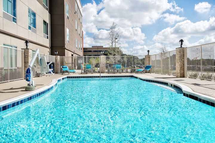 Pool 8 of 41