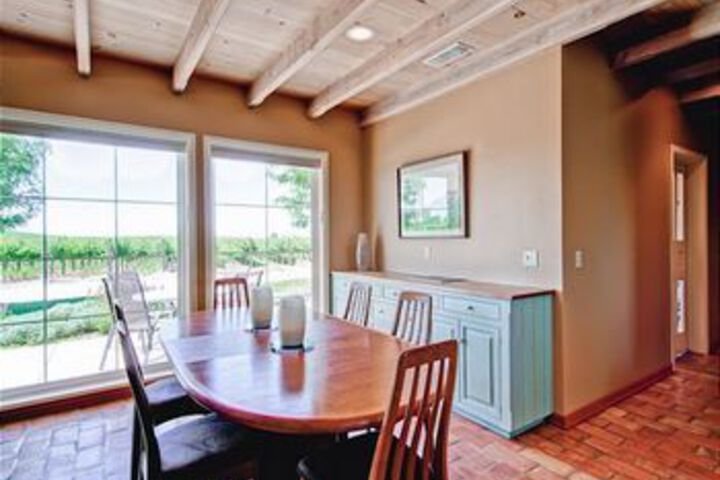 Vina Robles Guest 4 Br Home by RedAwning