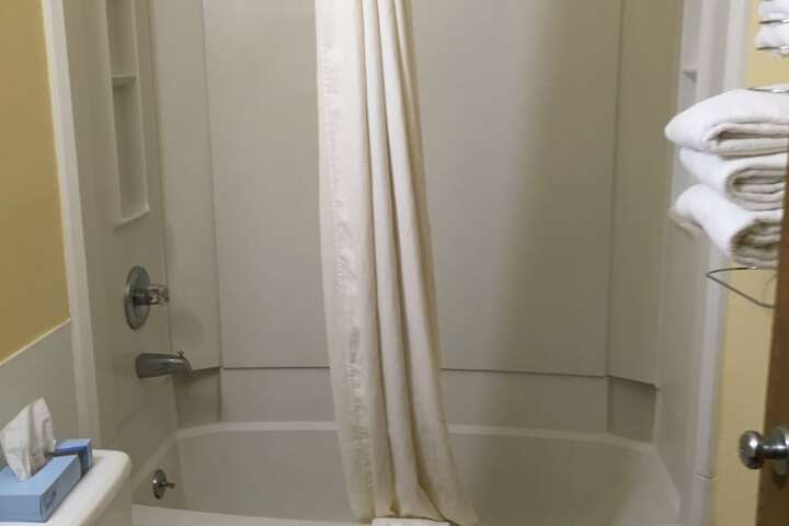Super 8 by Wyndham Bath Hammondsport Area