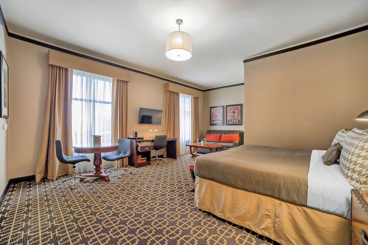 Room 18 of 62
