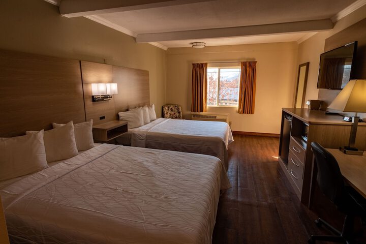 Room 17 of 25