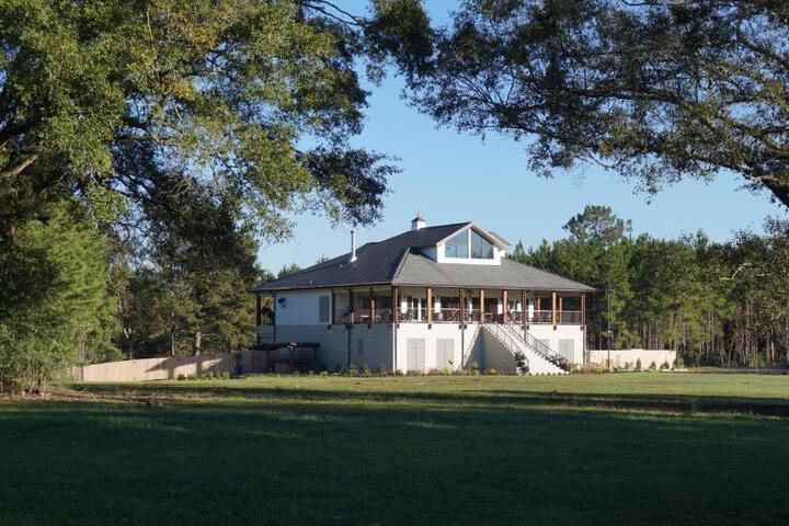 Bienvenue Mon Ami Bed and Breakfast