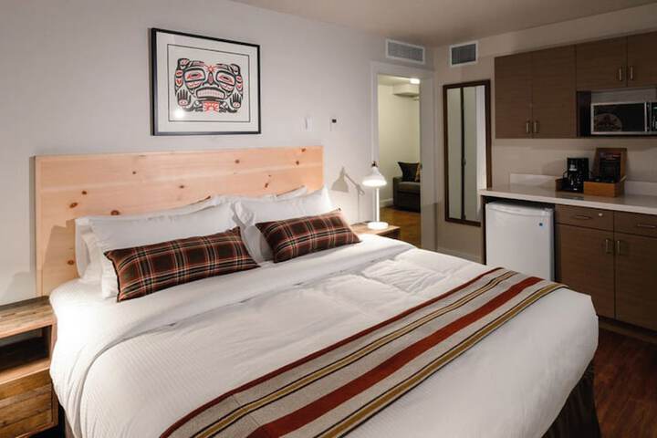Room 35 of 108