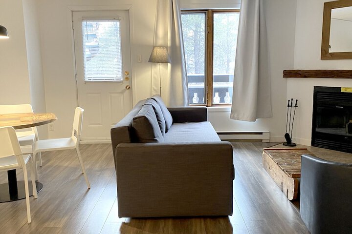 Room 50 of 211