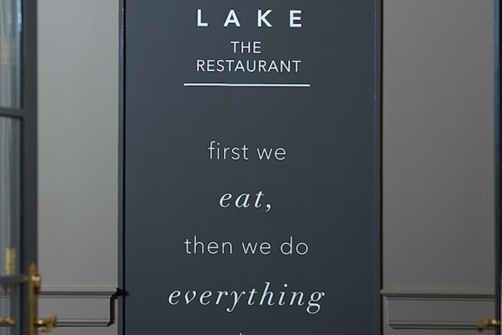 Dining 41 of 49