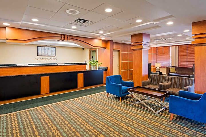 Valley Plaza Inn