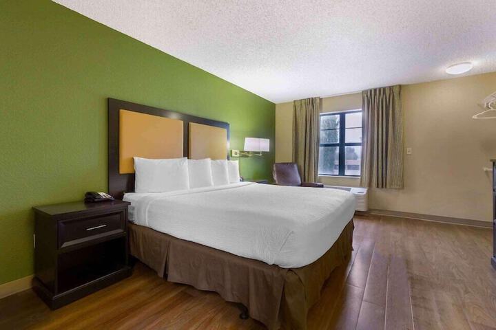 Studio 6 Suites Seattle Kent WA