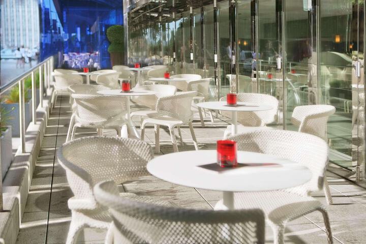 Dining 89 of 111