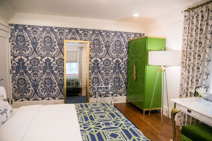 Room 28 of 68