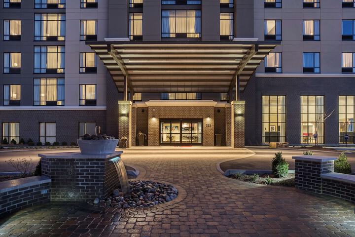 Hotel 2 of 51