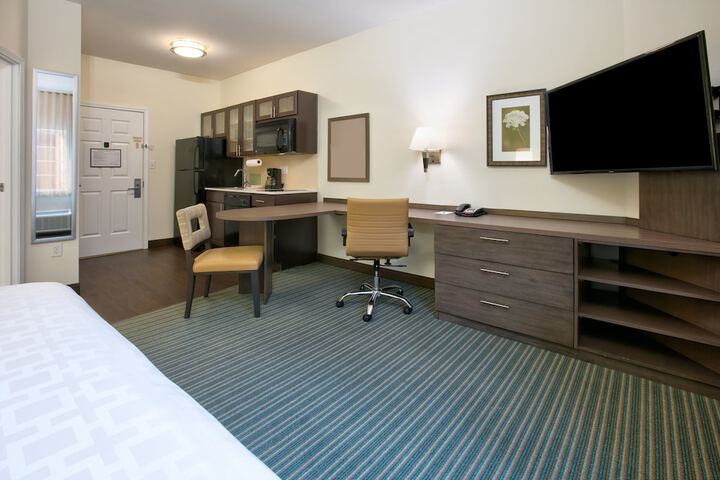 Room 15 of 25