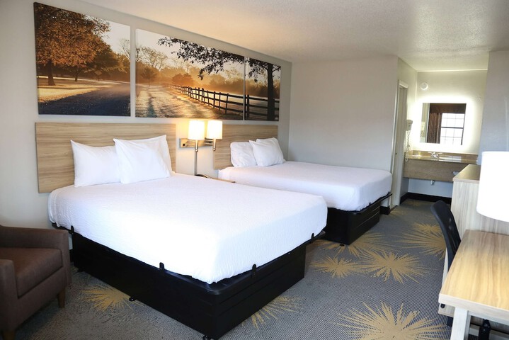Days Inn by Wyndham Monroe LA
