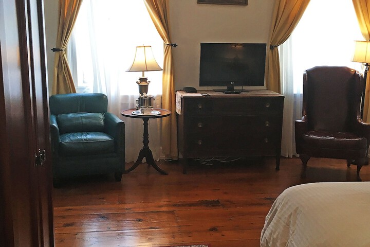 Room 99 of 235