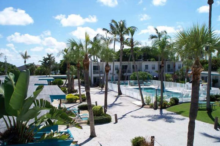 Sea Club I Beach Resort