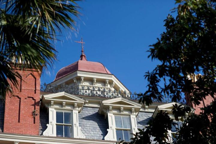 Hotel 7 of 63