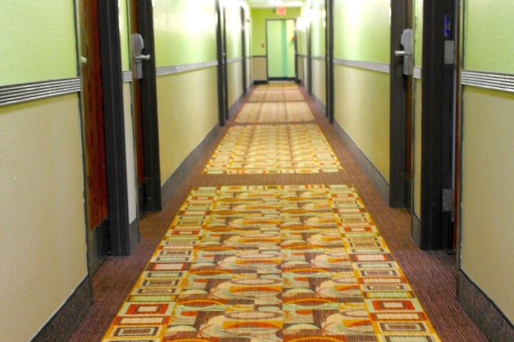 Ballroom/Hall 34 of 34