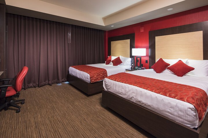 Room 16 of 44