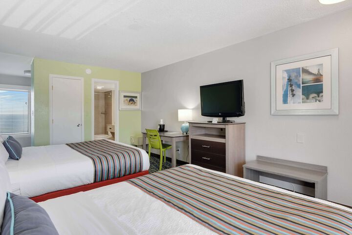 Room 13 of 48