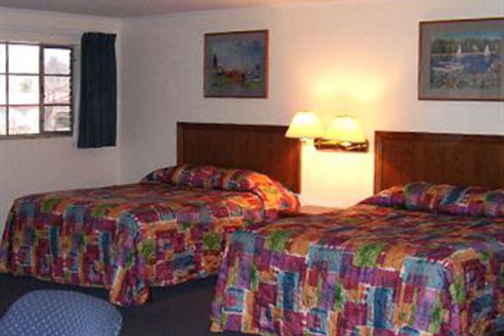 Magnuson Hotel by The River