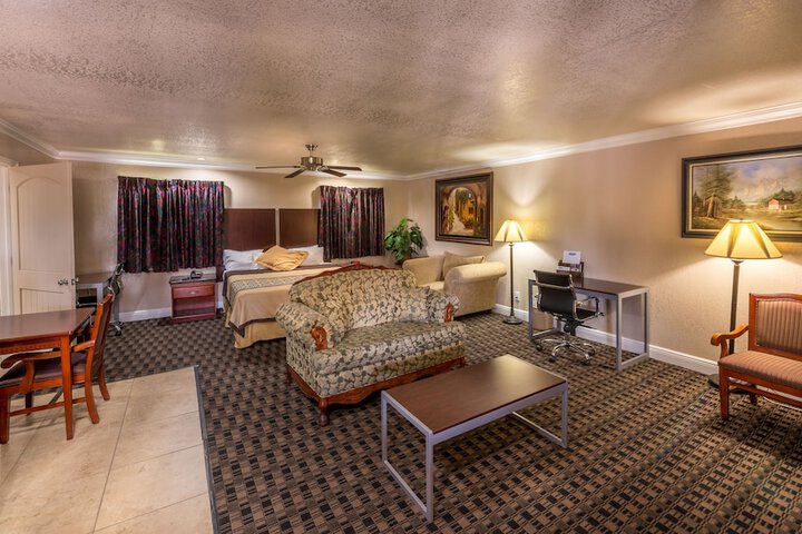 Room 19 of 25