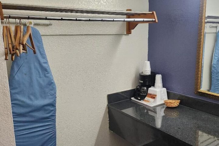 Room 20 of 36
