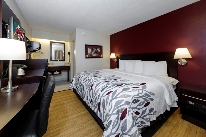 Room 10 of 25