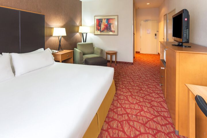 Room 26 of 42