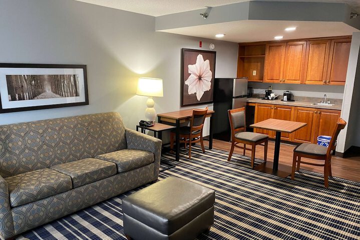 Room 35 of 49